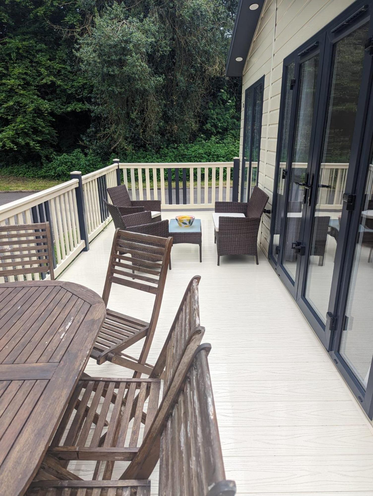 Luxury Stunning Sensation Lodge On 5 Star Shorefield Country Park New Forest Entertainment And Leisure Passes Included Milford on Sea Εξωτερικό φωτογραφία